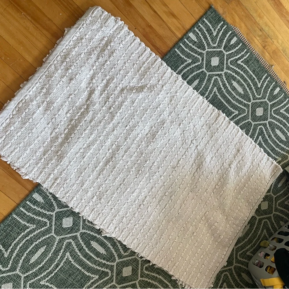 Set of two rugs!